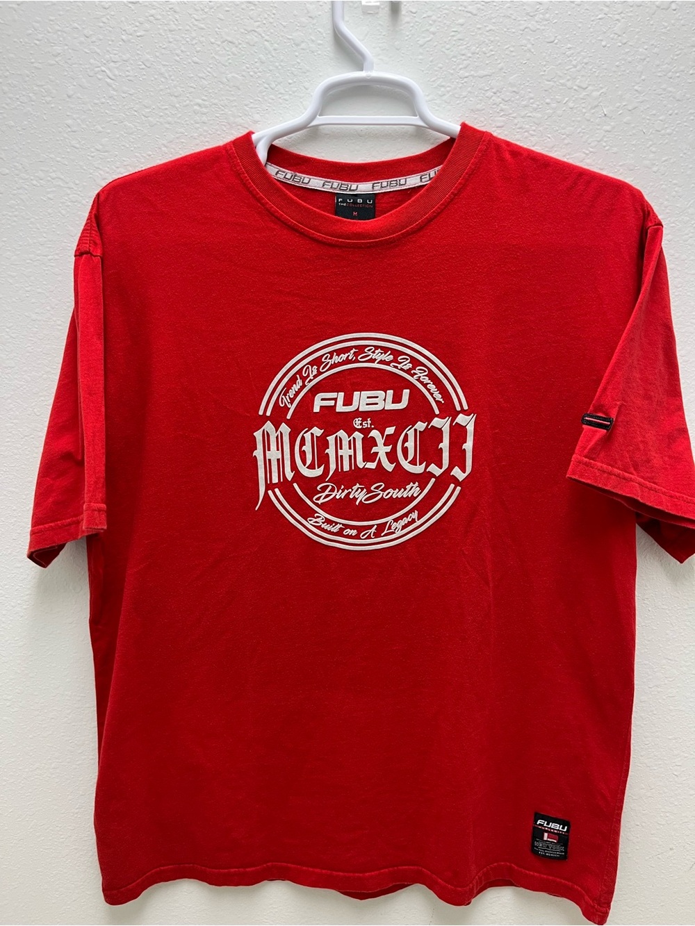FUBU The Collection Graphic Logo Red Men's Crew Neck Short Sleeve T-Shirt M